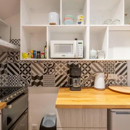Etienne Pernet - Charming With A Private Terrace Apartment Paris