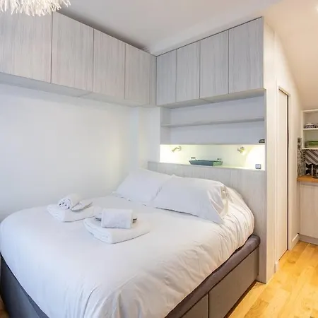 Apartment Etienne Pernet - Charming With A Private Terrace