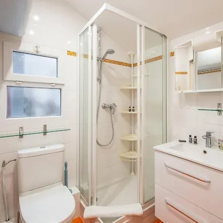Appartement Etienne Pernet - Charming With A Private Terrace Parijs